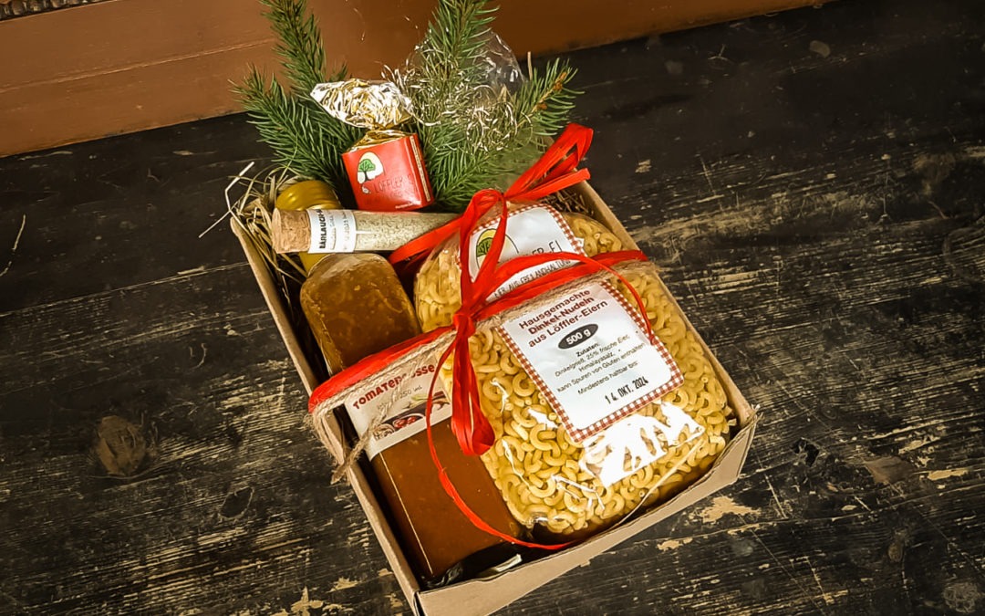 Kleiner Geschenkkorb Größe s Inhalt: Tomatensoße, Nudeln, Gewürzsalz & Schokolade