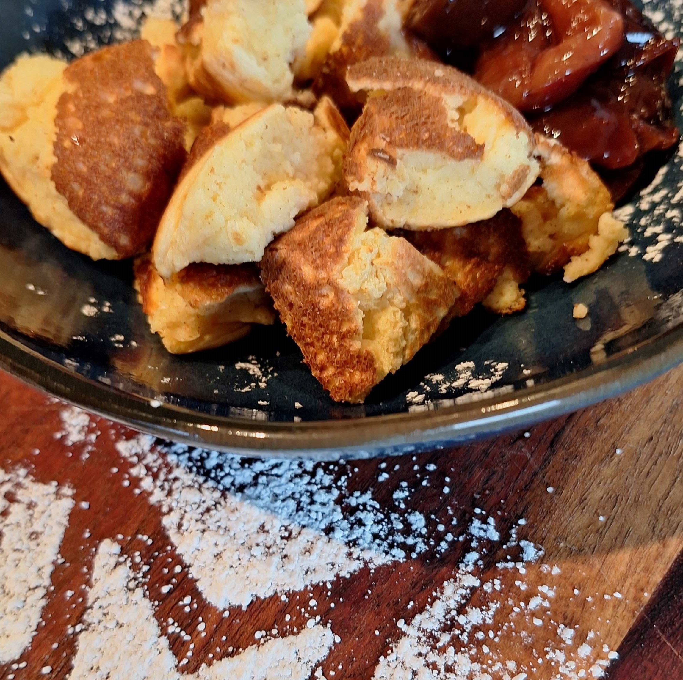Kaiserschmarrn7 frisch gebackener Kaiserschmarrn